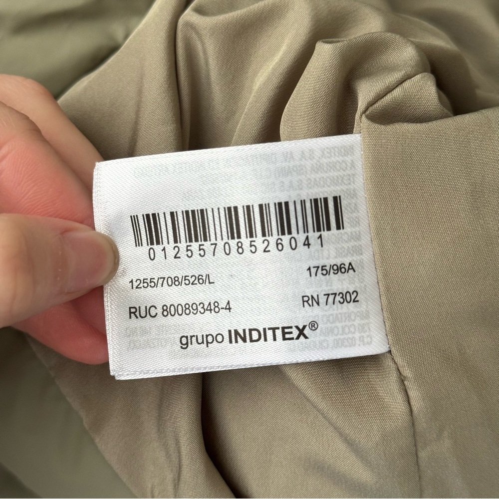 ZARA Green Fitted Hooded Puffer Jacket - Picture 7 of 8